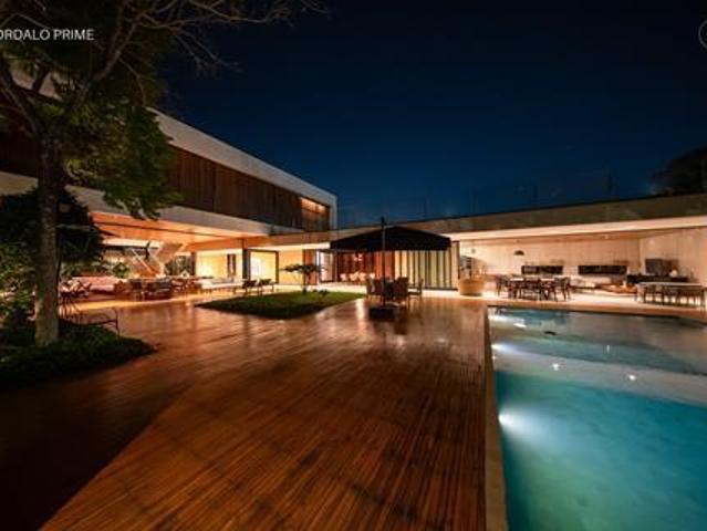 Casa venda em Região Geográfica Imediata do Distrito Federal, Região Integrada de Desenvolvimento do Distrito Federal e Entorno