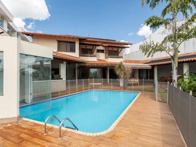 Casa venda em Região Geográfica Imediata do Distrito Federal, Região Integrada de Desenvolvimento do Distrito Federal e Entorno