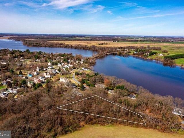 Land for sale in Crumpton