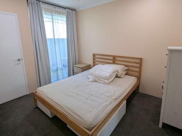 Room for rent in Shoalwater, Western Australia
