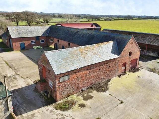 House for sale in Chorlton Lane, Cheshire