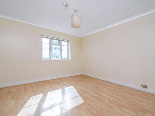 Apartment for rent in London Borough of Camden, Greater London