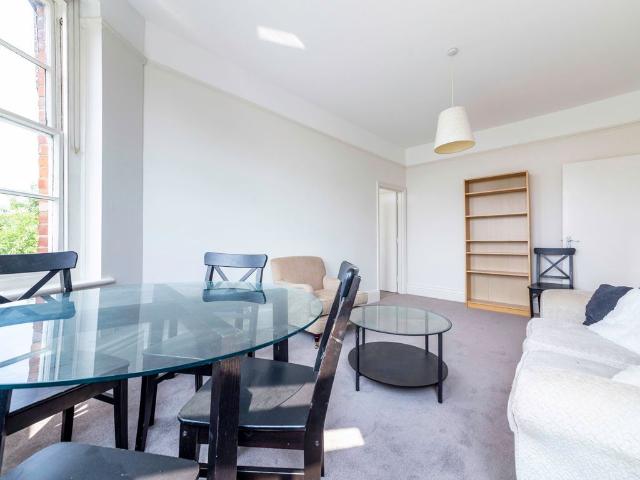 Apartment for rent in Kilburn, Greater London