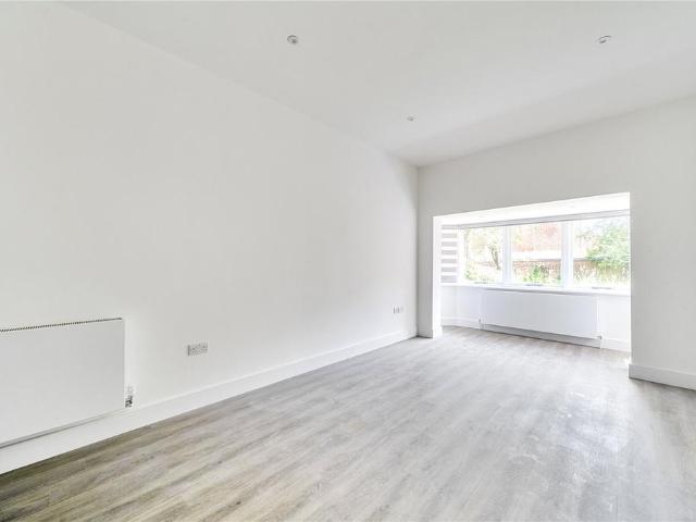 Apartment for rent in Kilburn, Greater London
