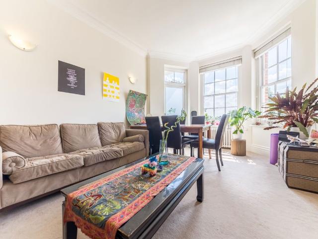 Apartment for rent in Kilburn, Greater London