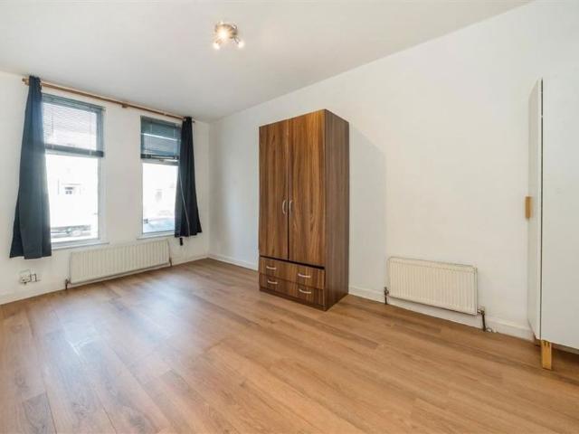 Apartment for rent in Kilburn, Greater London