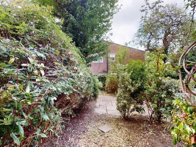 House for rent in Kidbrooke, Greater London