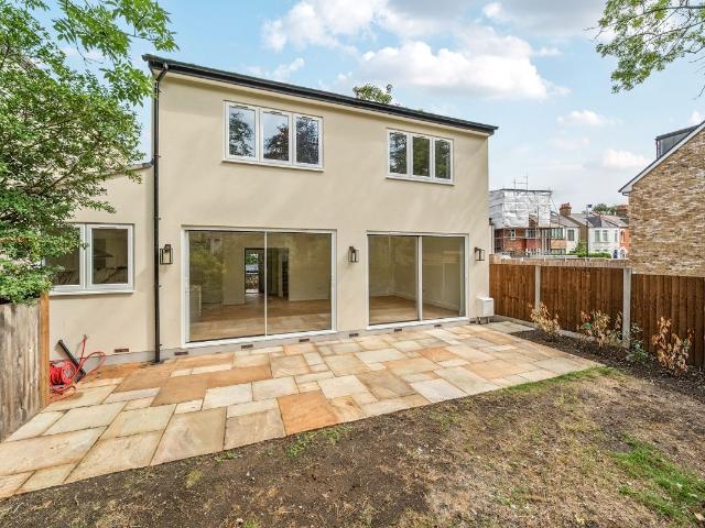 House for rent in Kidbrooke, Greater London