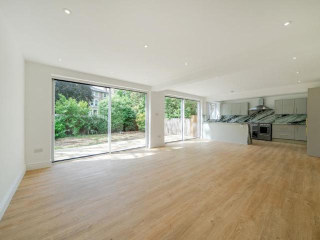 House for rent in Kidbrooke, Greater London