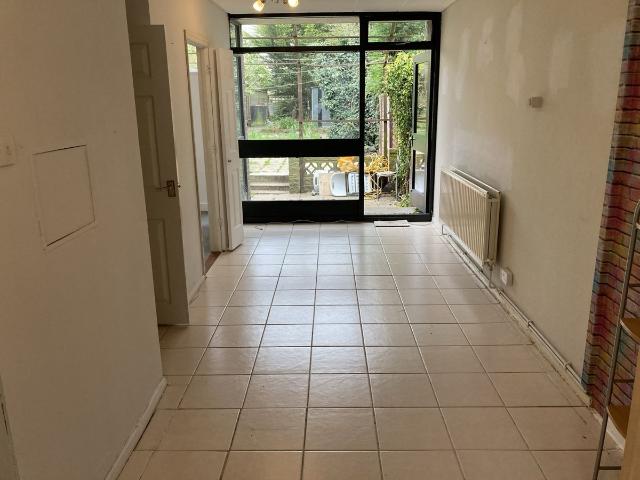 House for rent in Charlton, Greater London