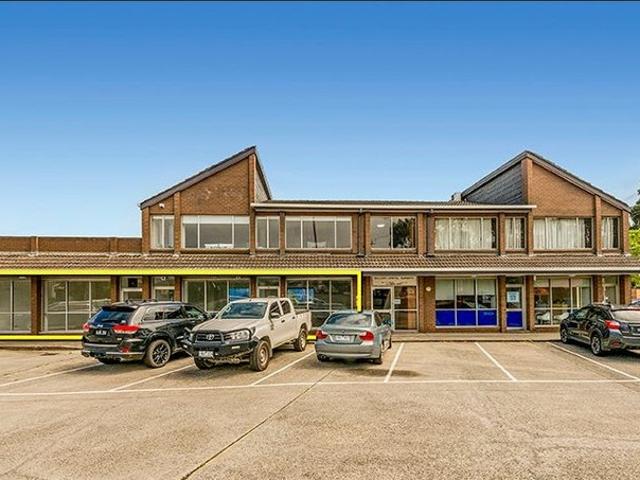 Retail for rent in Bulleen, Melbourne