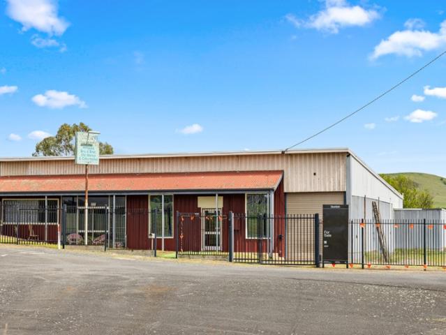 Retail for sale in Newlyn, Shire of Hepburn