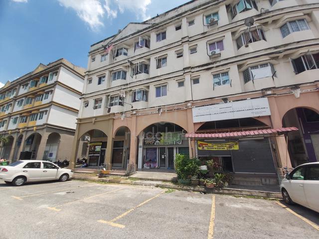 Flat for sale in Kajang, Langat