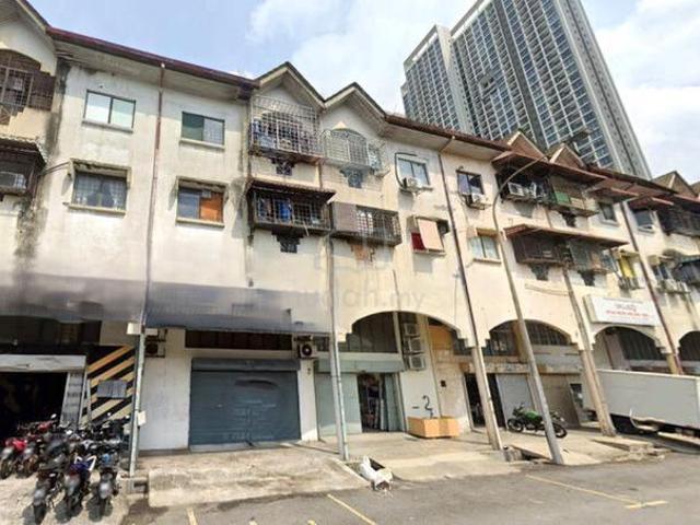 Apartment for sale in Country Heights Damansara, Kuala Lumpur