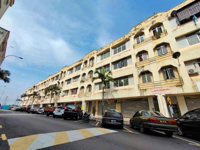 Flat for sale in Kajang, Langat