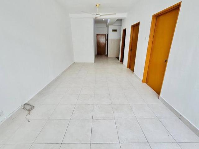 Apartment for sale in Kajang, Langat