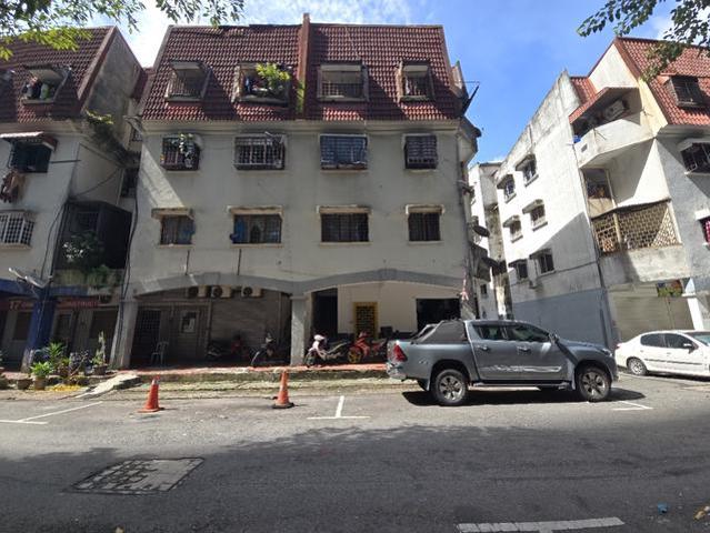 Flat for sale in Petaling, Subang Jaya