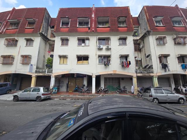 Apartment for sale in Country Heights Damansara, Kuala Lumpur