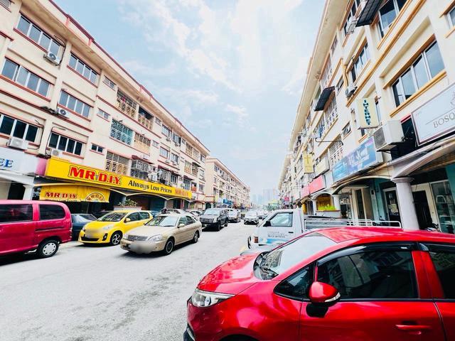 Apartment for sale in Petaling, Damansara Damai