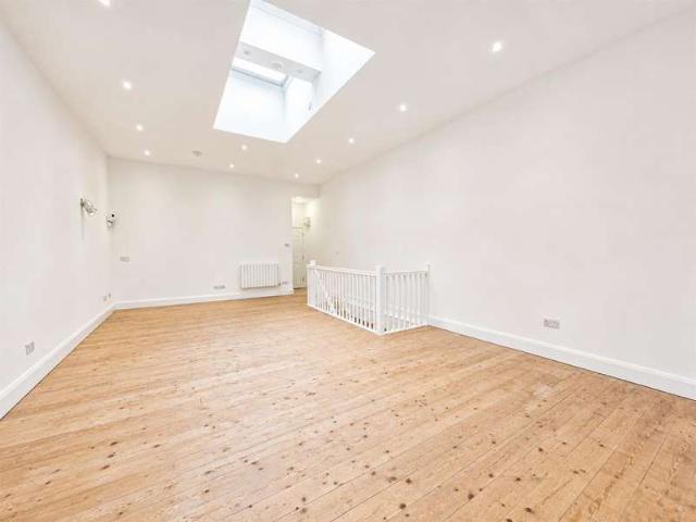 Commercial for sale in Homerton, Greater London