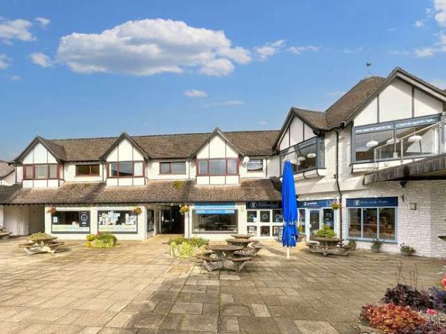 Commercial for rent in Weir Quay, Devon