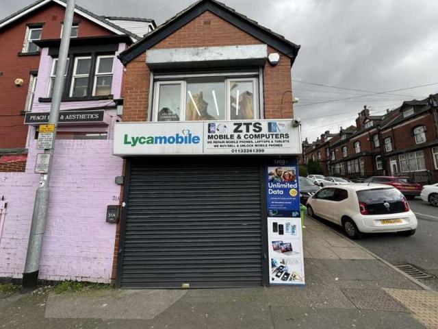 Commercial for rent in Harehills, West Yorkshire