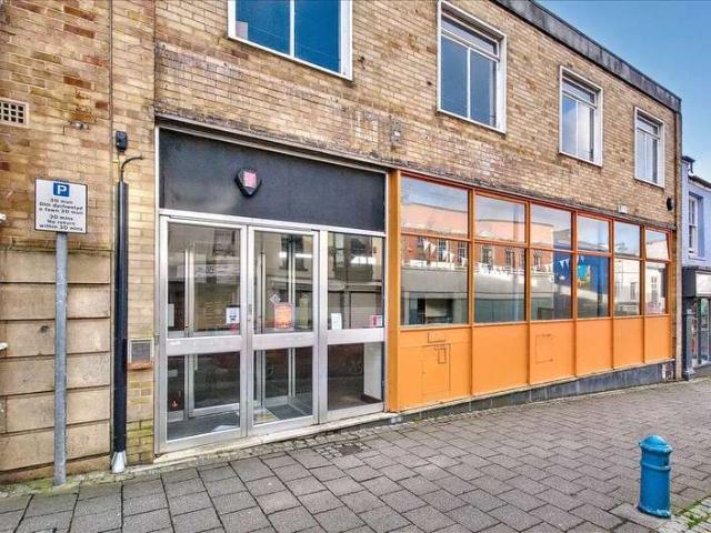 Commercial for rent in Pembroke Dock, Wales