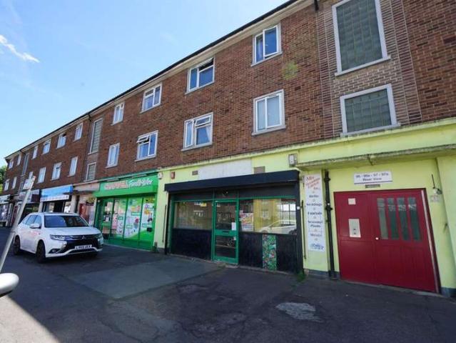 Commercial for rent in Chadwell St Mary, Essex