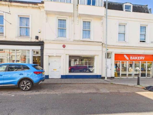 Commercial for rent in Upton, Torquay