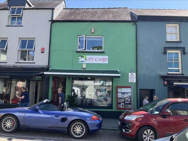 Commercial for rent in Narberth, Wales