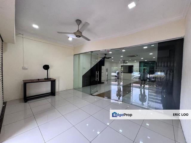 Shop for rent in Bukit Ledang, Johor