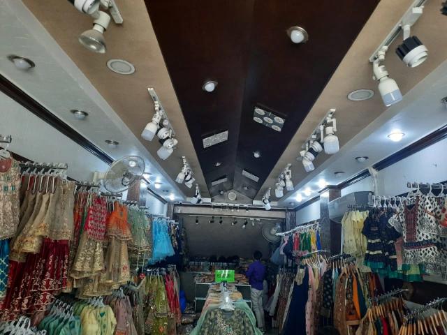 Commercial for sale in لاہور, لاہور ڈویژن