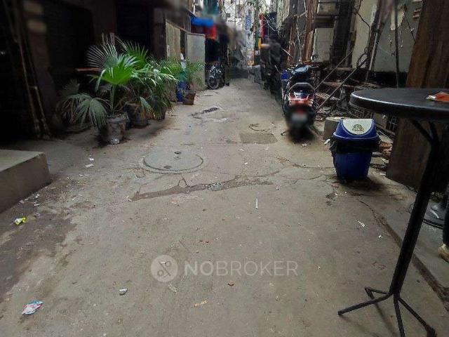 Property for sale in Deri