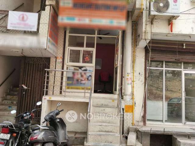 Property for sale in East Delhi, Deri