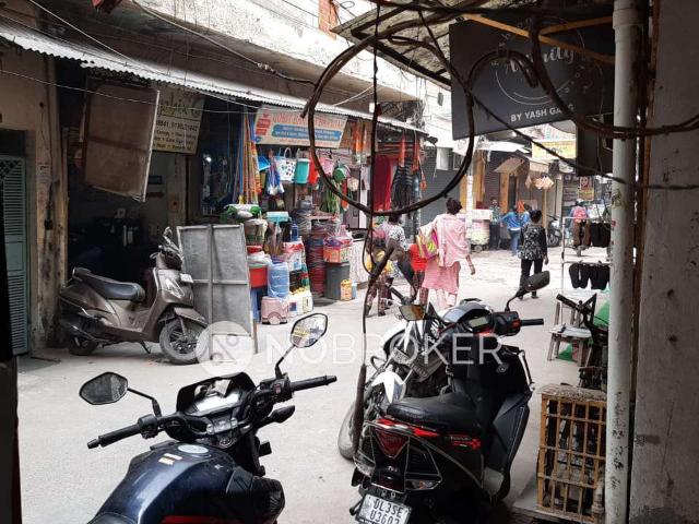 Property for sale in East Delhi, Deri