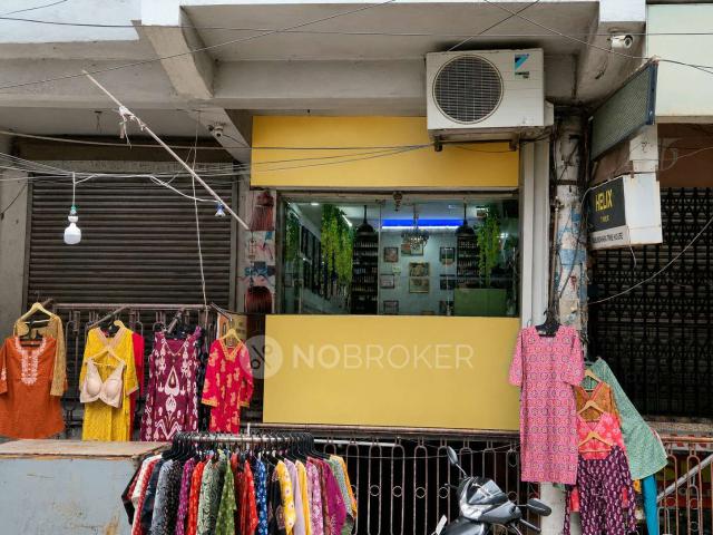 Property for sale in East Delhi, Deri