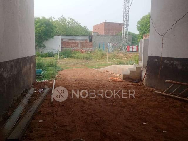 Property for rent in Hariana