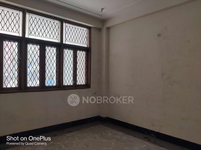 Property for sale in West Delhi, Deri