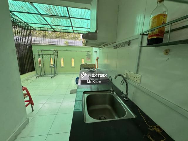 Shop for sale in Kuching