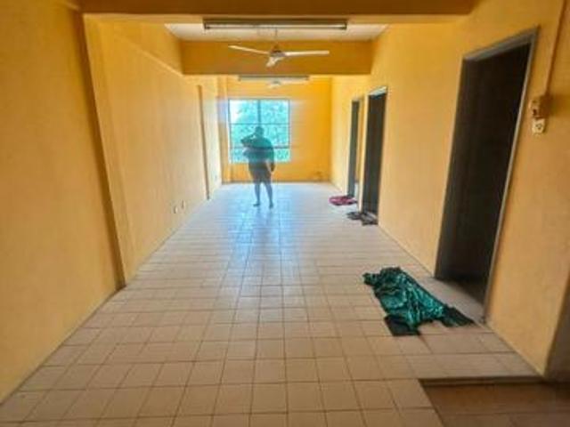 Flat for sale in Port Klang, Selangor