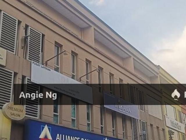 Shop for sale in Petaling, Damansara Damai