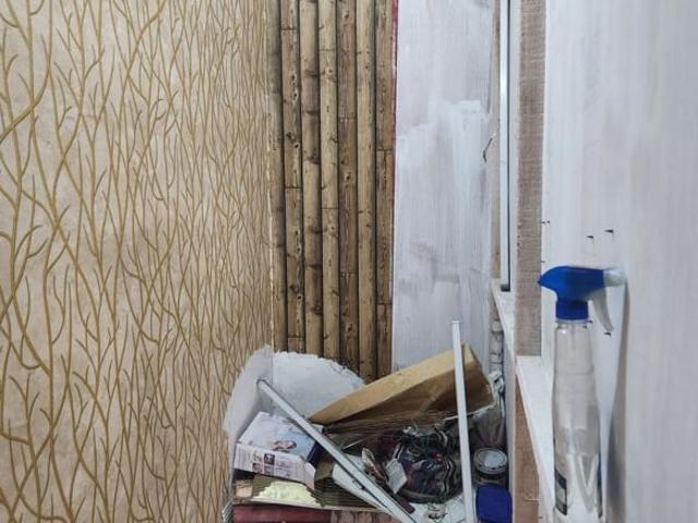 Commercial for rent in Deri