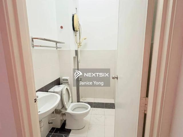 Shop for rent in Kuching