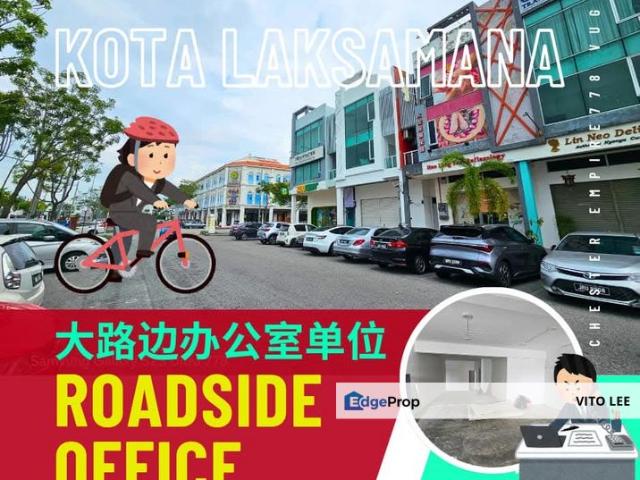 Shop for rent in Malaka