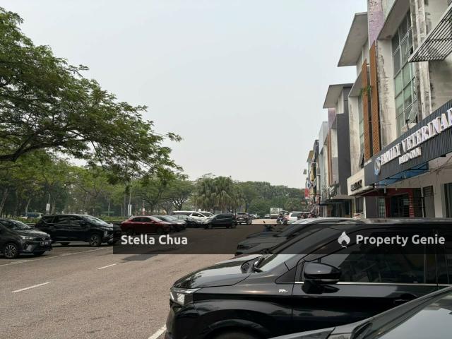 Shop for rent in B' Onn Hill Villas, Tebrau
