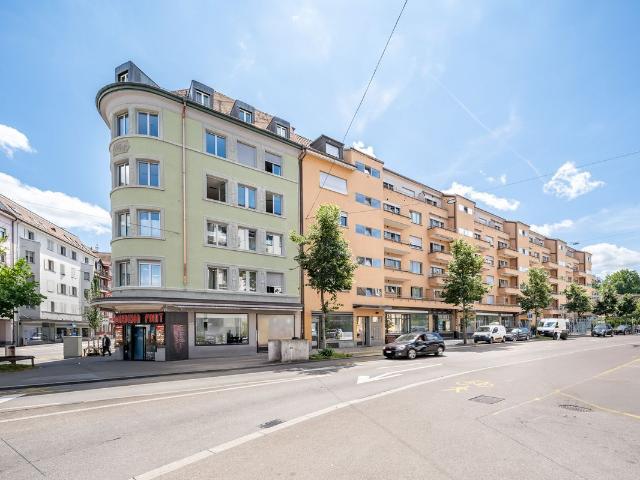 Immobilie kaufen in Einigen, Zürich