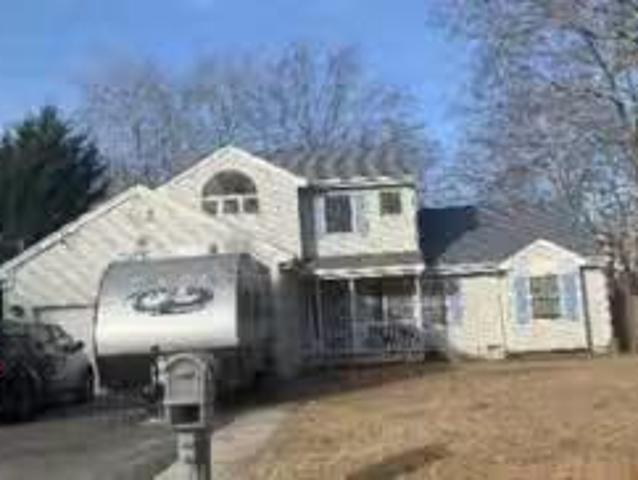 House for sale in Toms River
