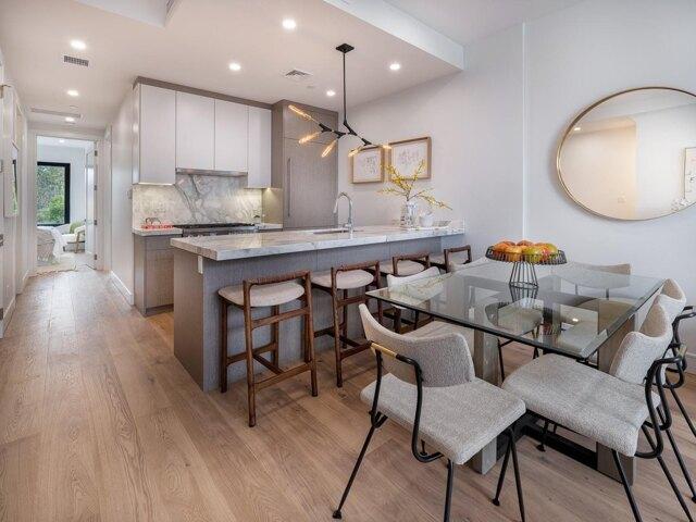 Condo for sale in Astoria