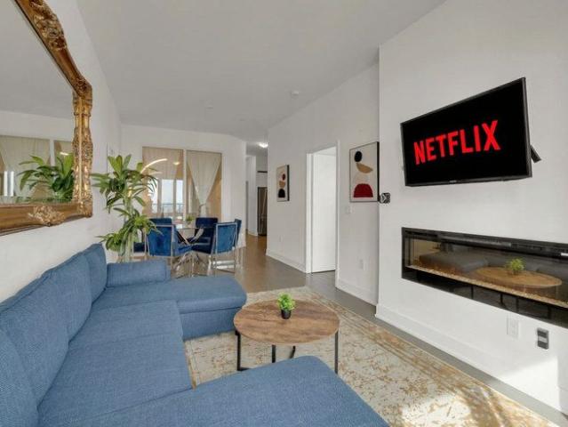 House for rent in Etobicoke—Lakeshore, Toronto
