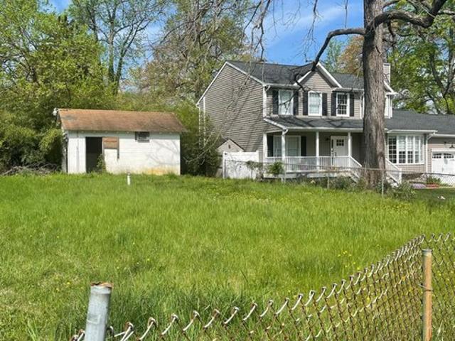 Land for sale in Davidsonville, Maryland